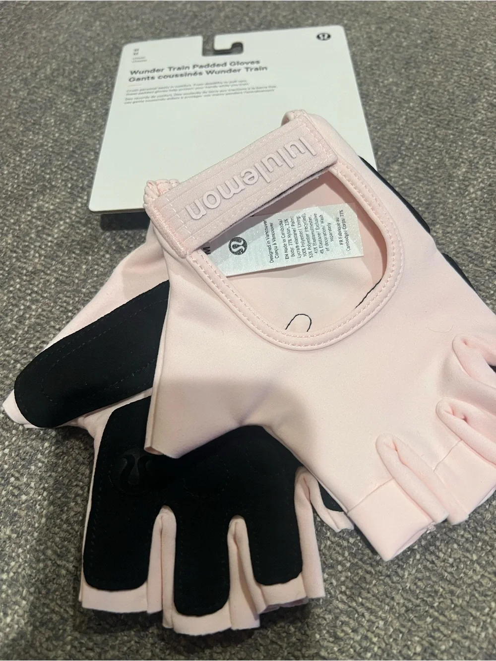 lululemon athletica Light Pink Fingerless Wonder Train Padded Gloves - Picture 1 of 3